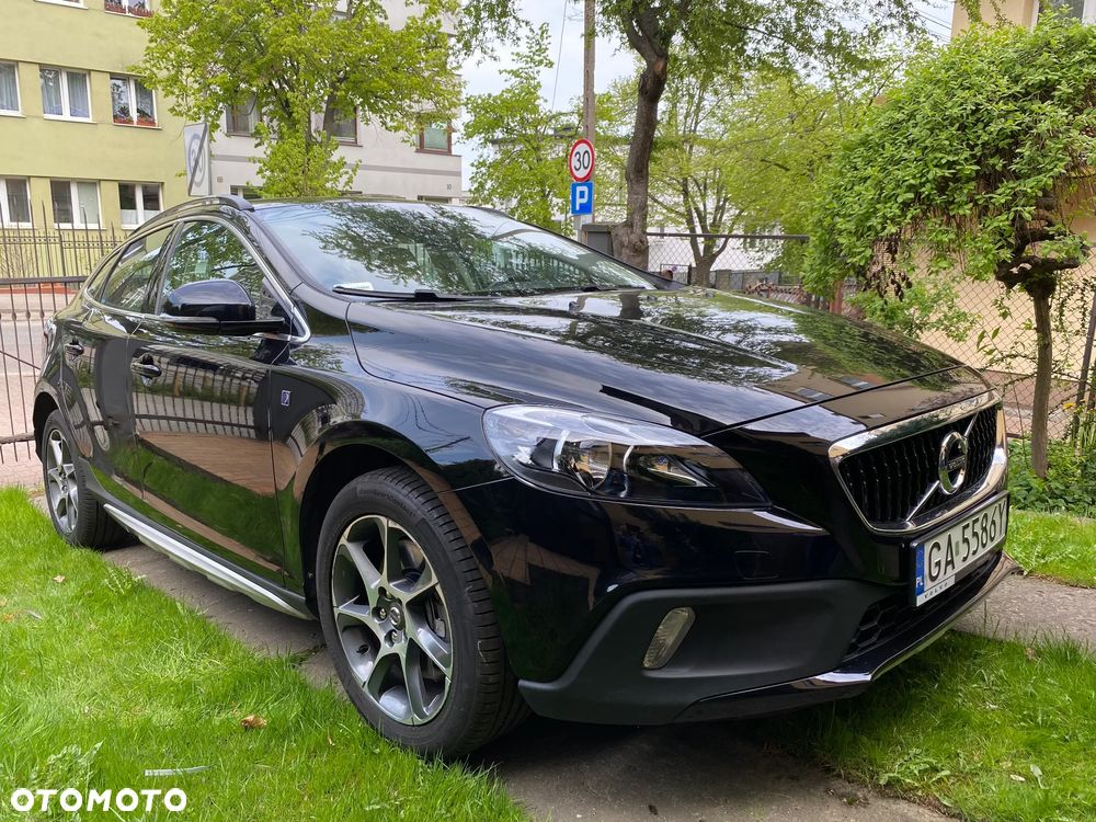 Volvo V40 Cross Country T3 Drive-E Ocean Race - 2