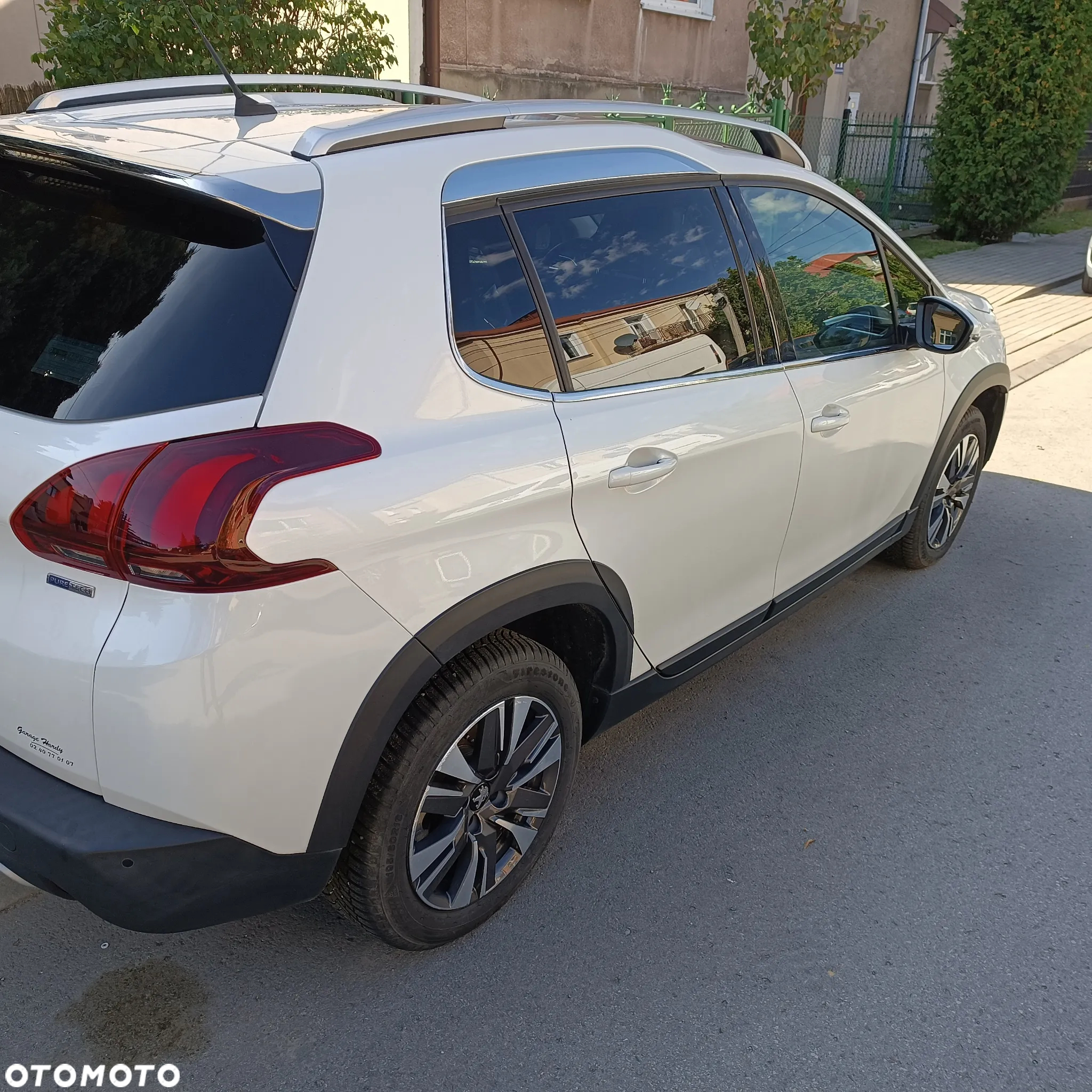 Peugeot 2008 - 4