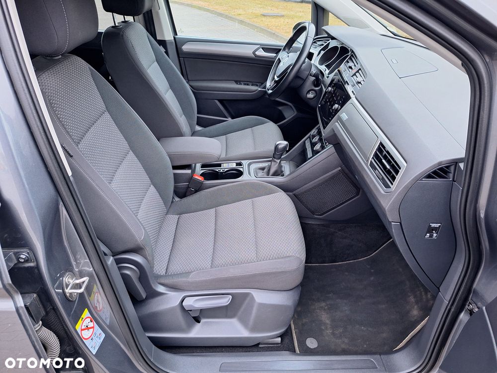Volkswagen Touran 1.5 TSI EVO Comfortline Plus DSG - 24