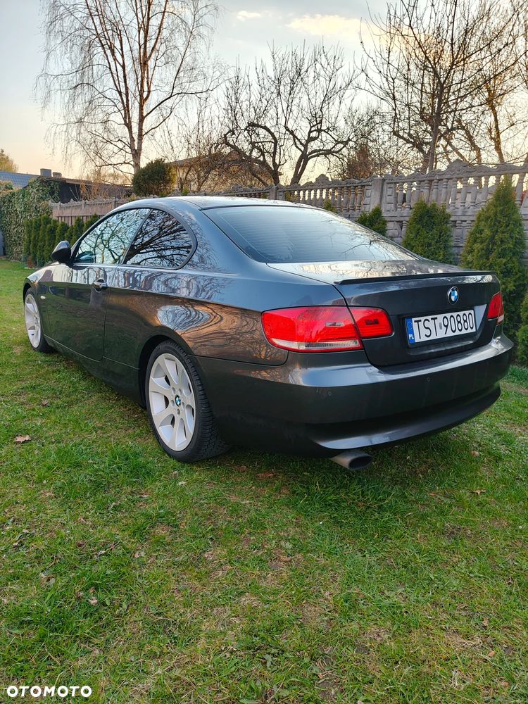 BMW Seria 3 320d - 8
