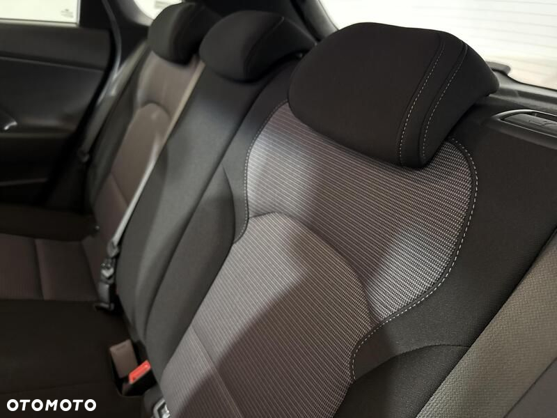 Hyundai i30 1.5 DPI Classic + - 19
