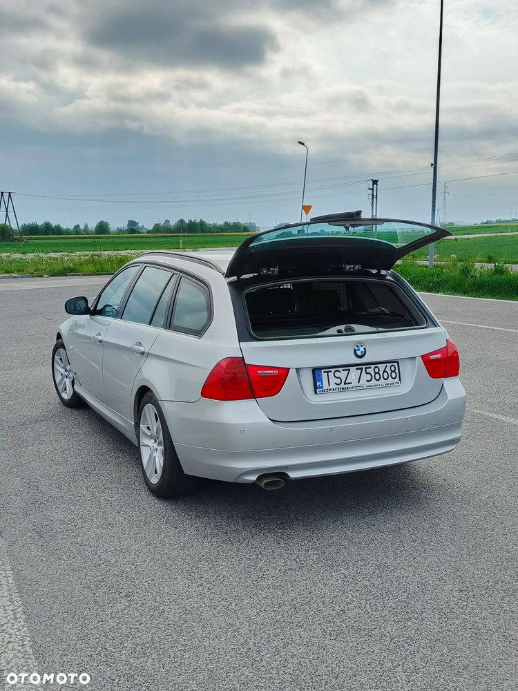 BMW Seria 3 318d - 22