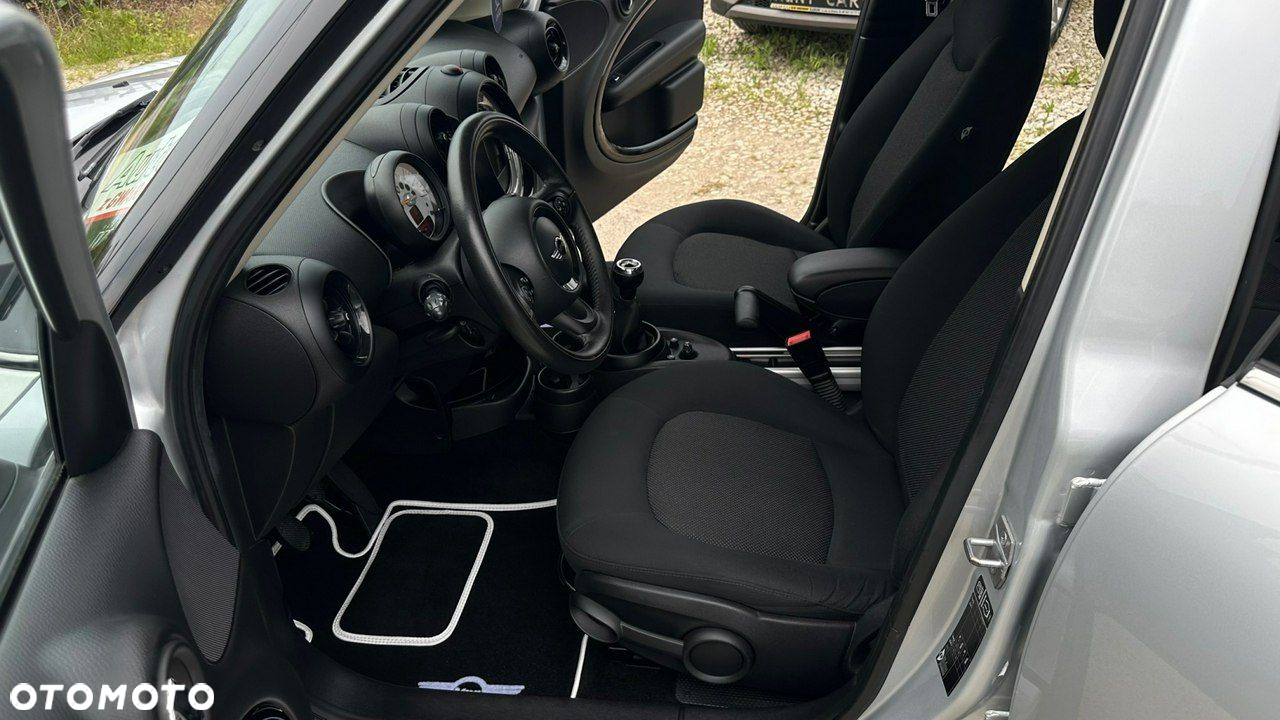 MINI Countryman One D - 17