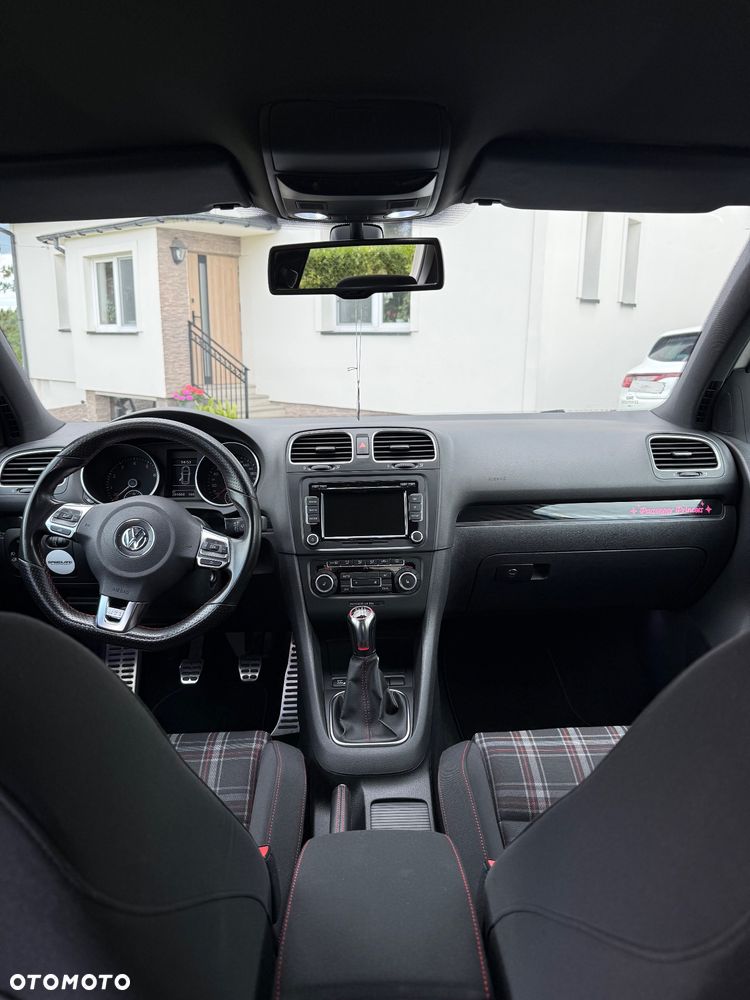 Volkswagen Golf - 21