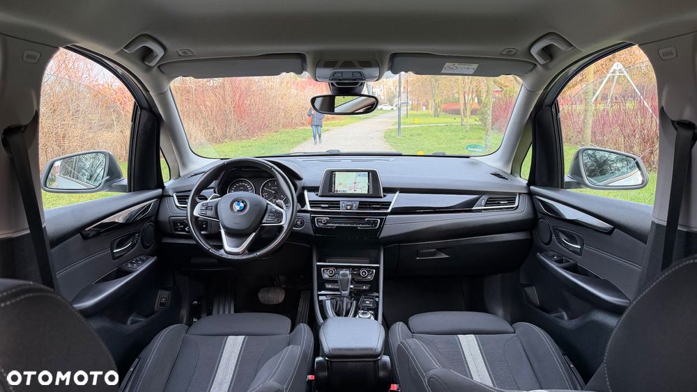 BMW Seria 2 218d Sport-Aut - 28