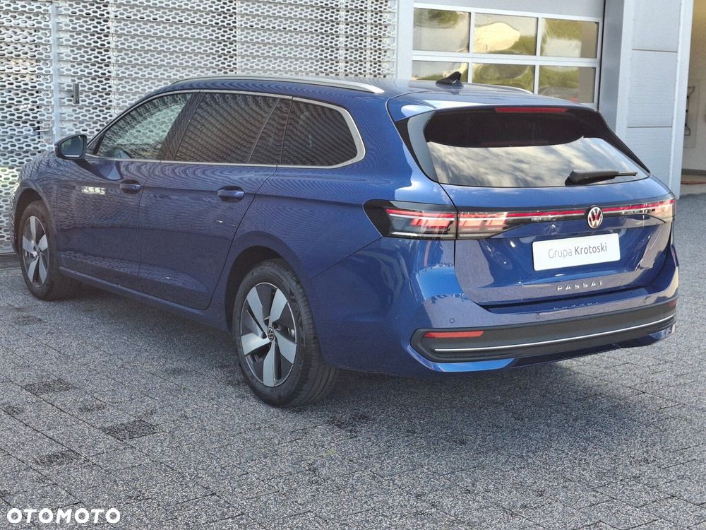 Volkswagen Passat - 9