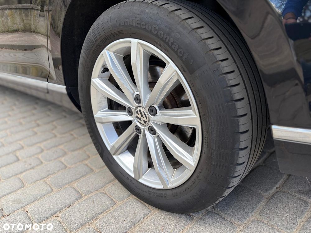 Volkswagen Passat 2.0 TDI SCR Highline DSG - 19