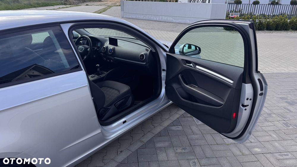 Audi A3 3-drzwiowe 1.4 TFSI Attraction - 32