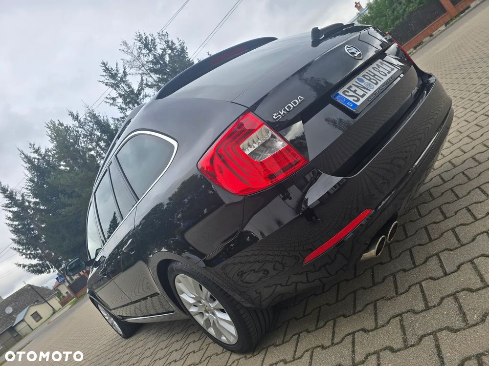 Skoda Superb 2.0 TDI DSG Elegance - 11