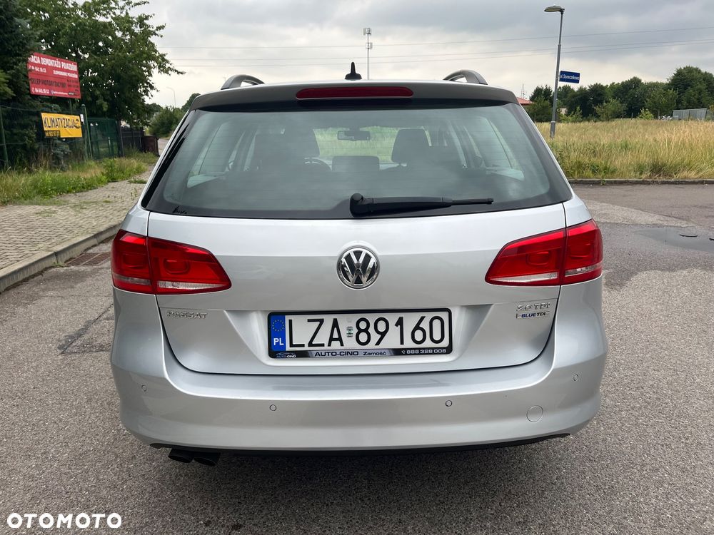 Volkswagen Passat - 9