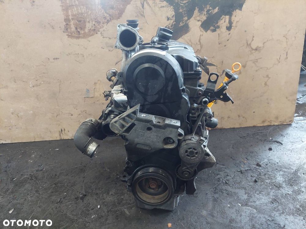 SILNIK DIESEL POMPOWTRYSKIWACZE TURBO SEAT LEON II 1.9 TDI BXE 038130073AG - 4