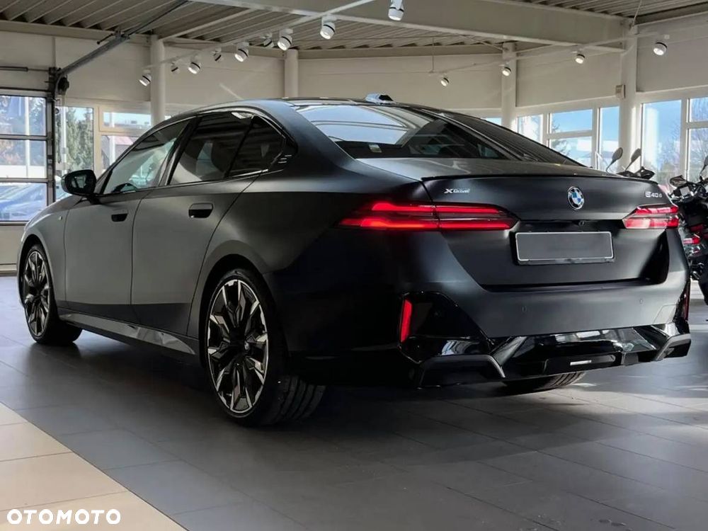 BMW Seria 5 540d xDrive mHEV - 4