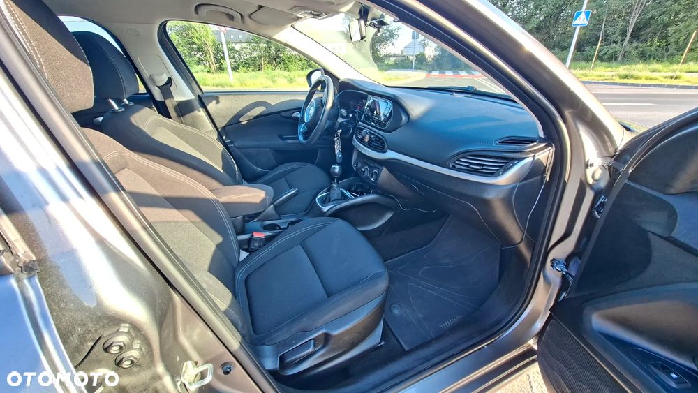 Fiat Tipo 1.4 T-Jet 16v Pop - 14