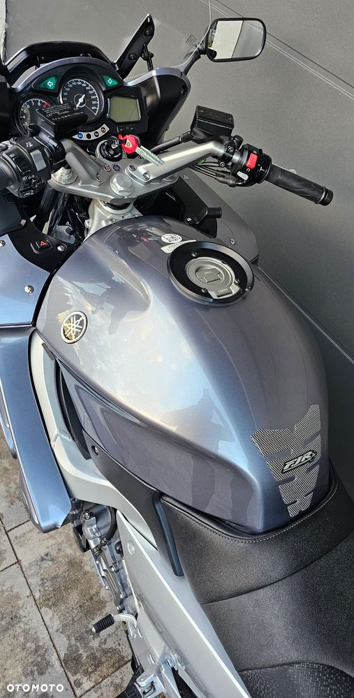 Yamaha FJR - 23