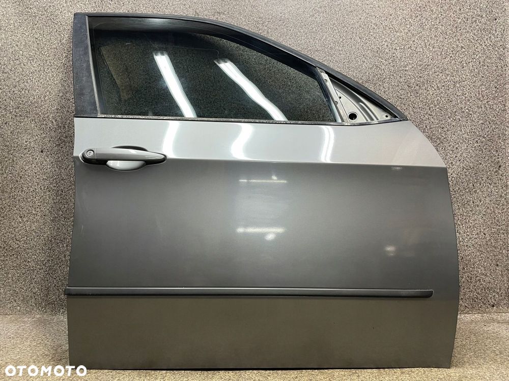 Drzwi prawy przod przednie szyba A52/7 SPACEGRAU METALLIC BMW E70 X5 - 2