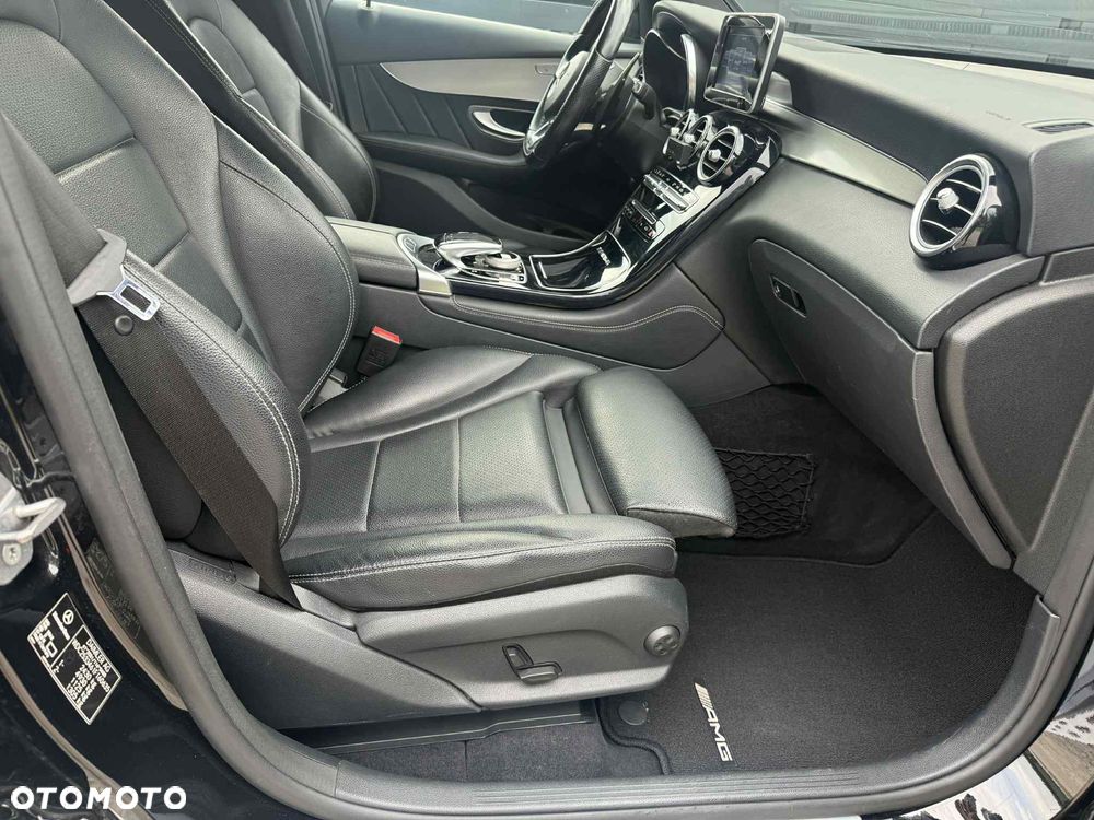 Mercedes-Benz GLC 250 4Matic 9G-TRONIC - 16