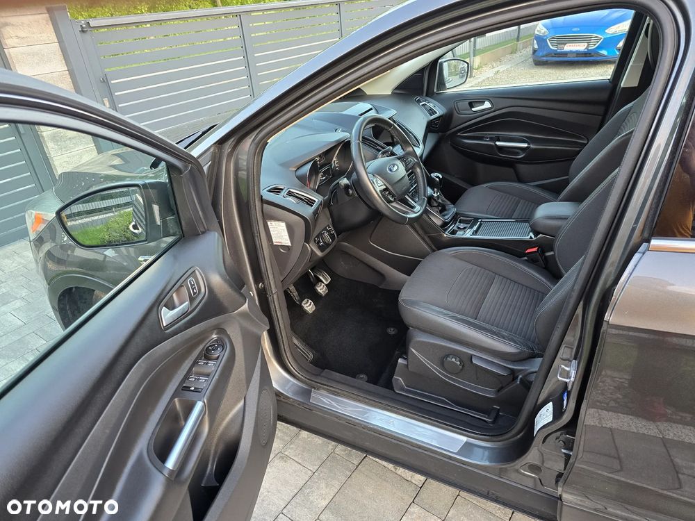 Ford Kuga 1.5 EcoBoost 2x4 ST-Line - 6