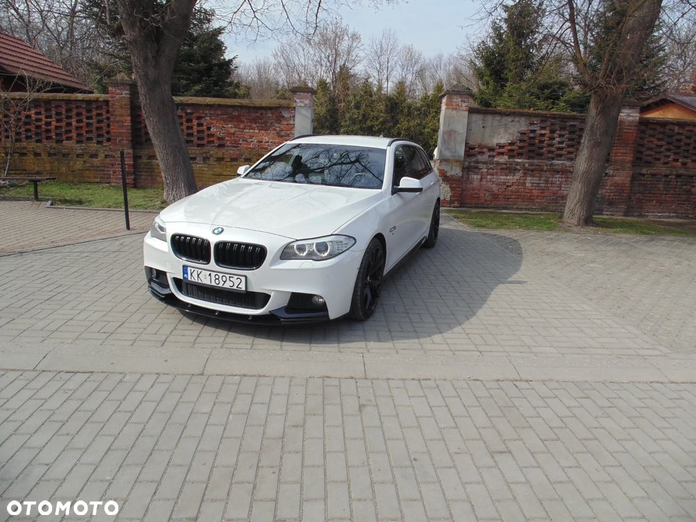 BMW Seria 5 525d Sport-Aut - 23