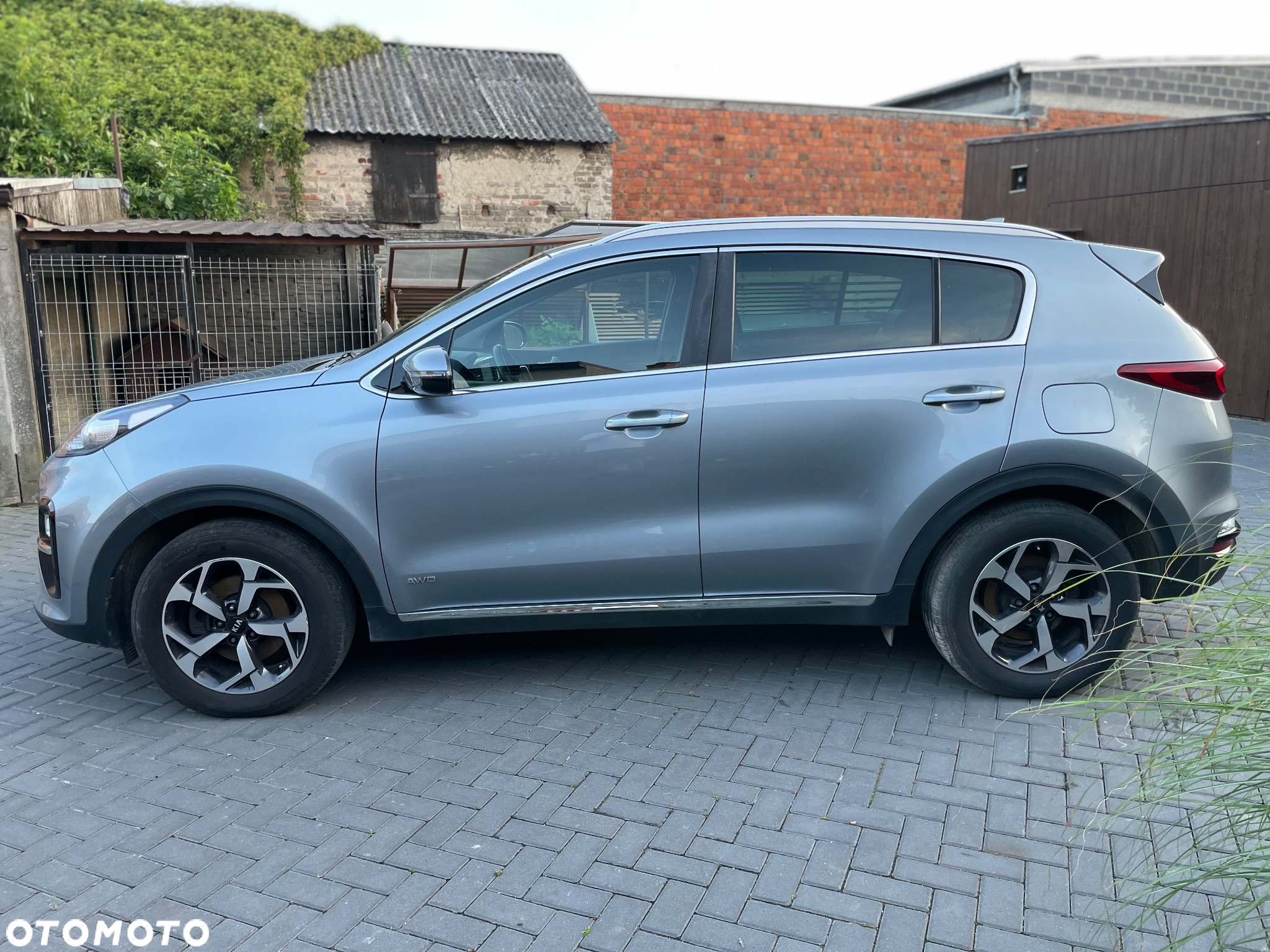 Kia Sportage 1.6 CRDI AWD Eco-Dynamics+ (48V M-H) SPIRIT - 4