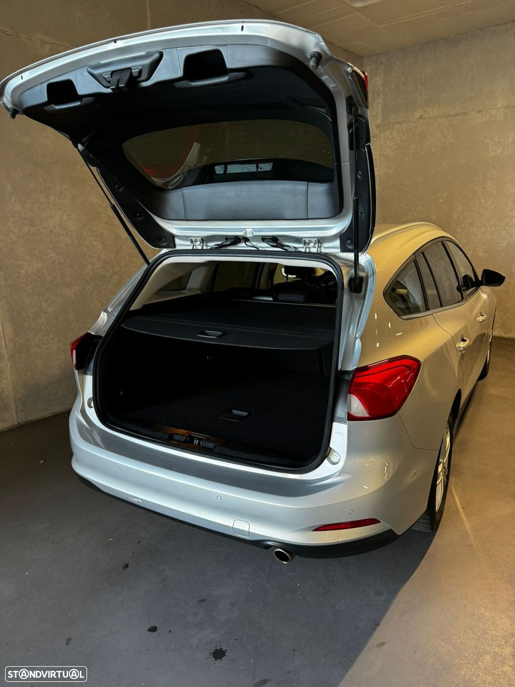 Ford Focus 1.5 TDCi EcoBlue Titanium - 29