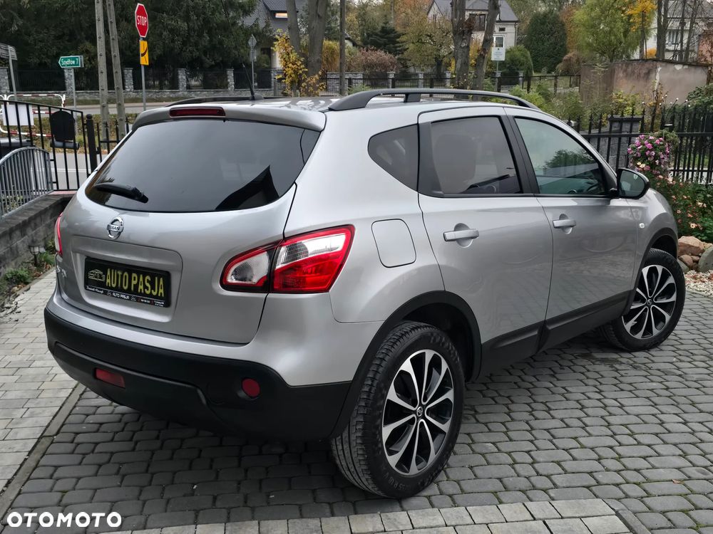 Nissan Qashqai 1.6 360 - 10