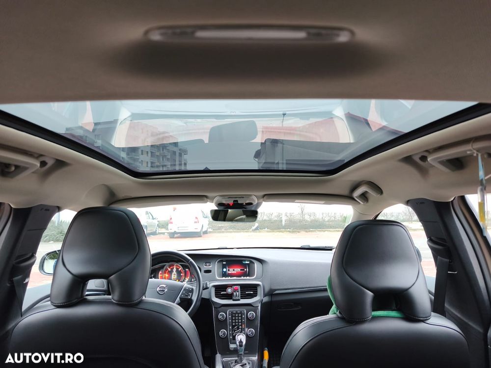 Volvo V40 D3 Aut. Inscription - 19