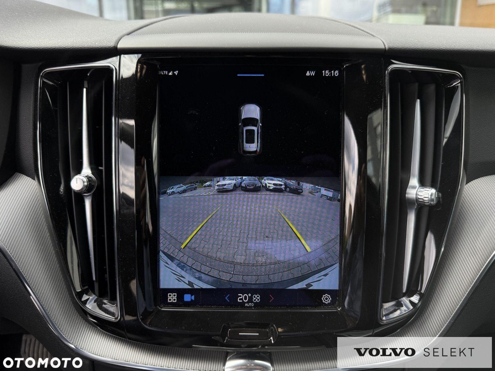 Volvo XC 60 - 21