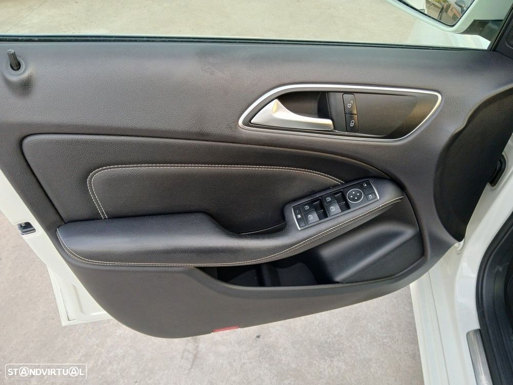 Mercedes-Benz B 200 d Style Aut. - 18