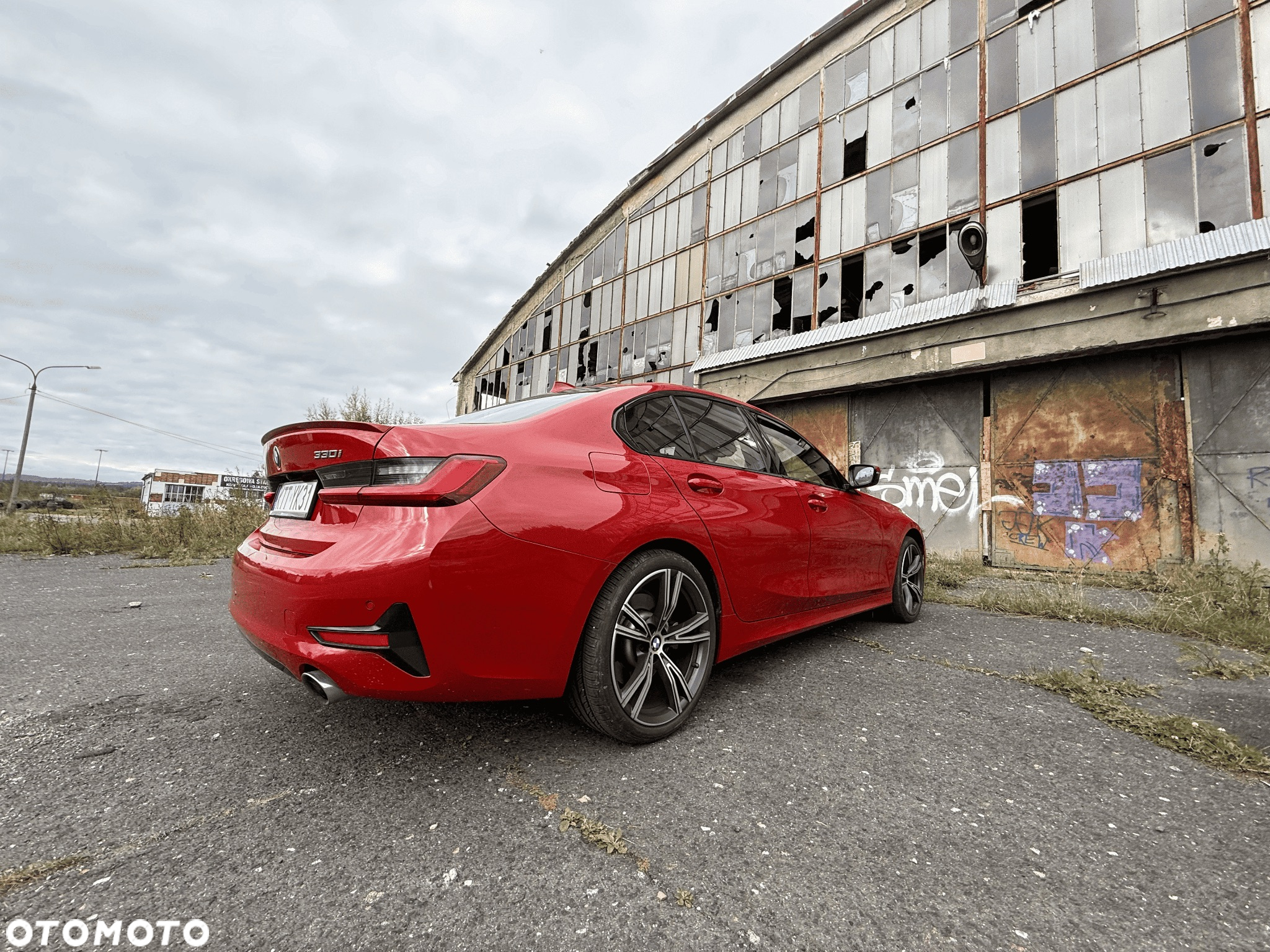 BMW Seria 3 330i Sport Line - 32