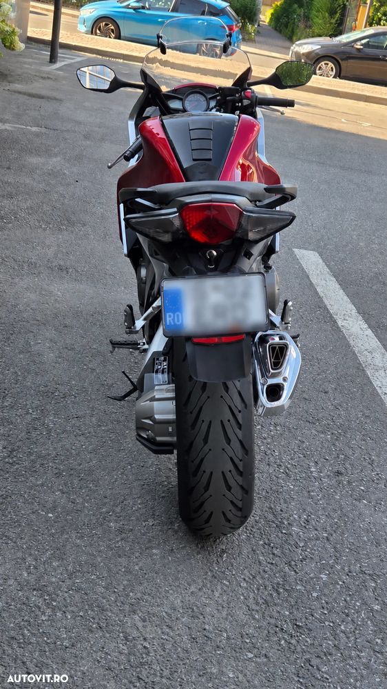 Honda VFR 1200F - 6