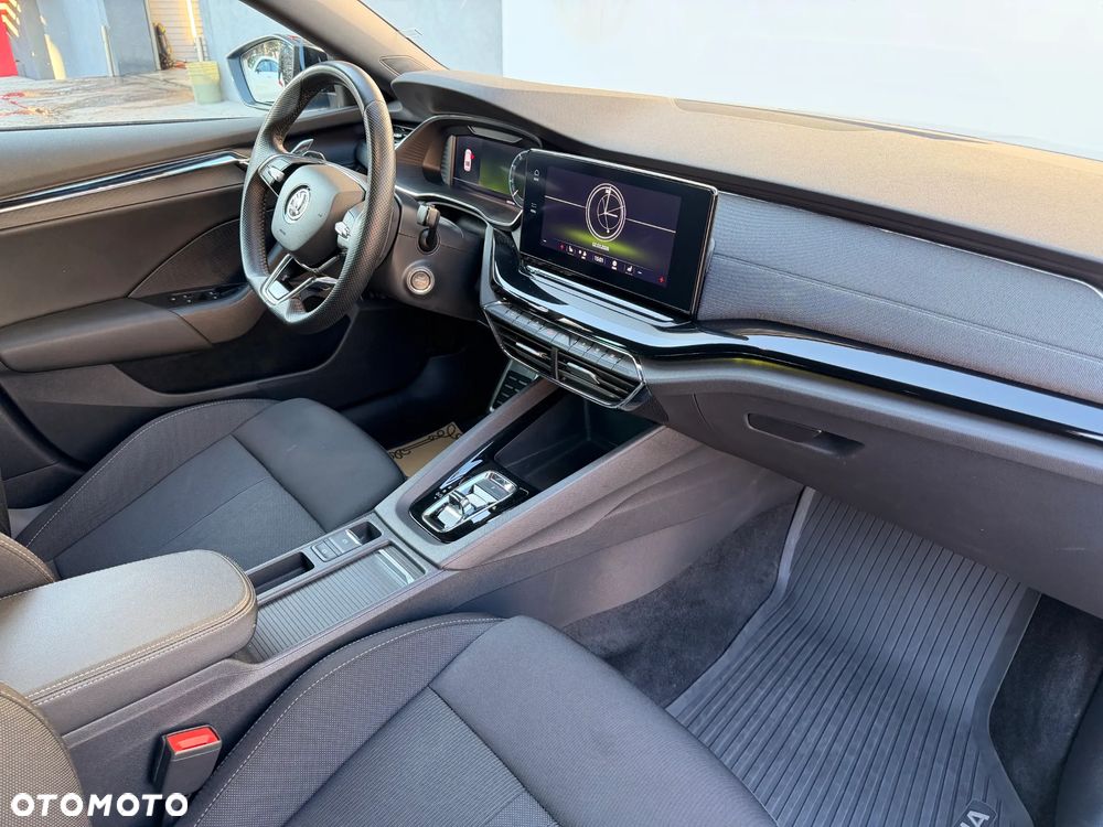 Skoda Octavia ver-1-5-tsi-e--tec-style-dsg - 13