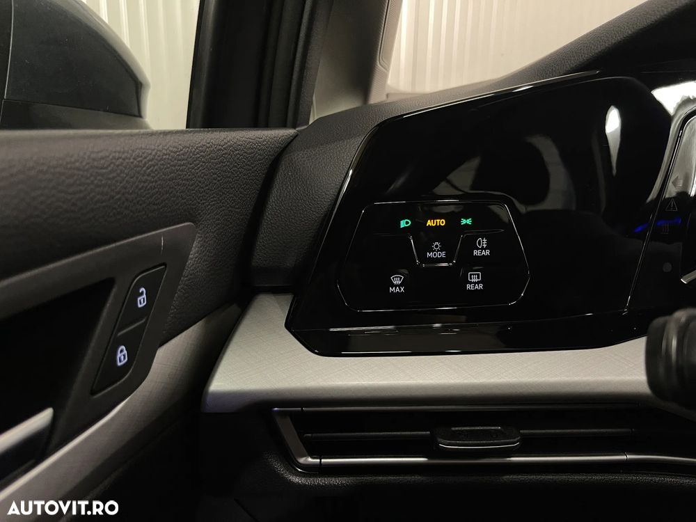 Volkswagen Golf 1.0 TSI Life - 24