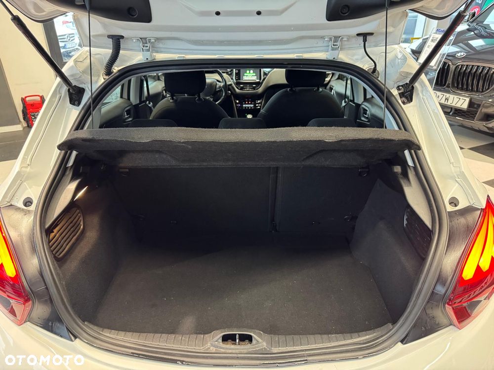 Peugeot 208 PureTech 110 Stop & Start EAT6 Allure - 21