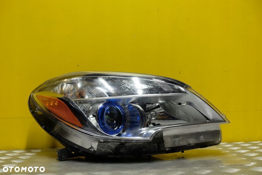 BUICK ENCORE 2013- REFLEKTOR LAMPA ZWYKŁA R USA - 1
