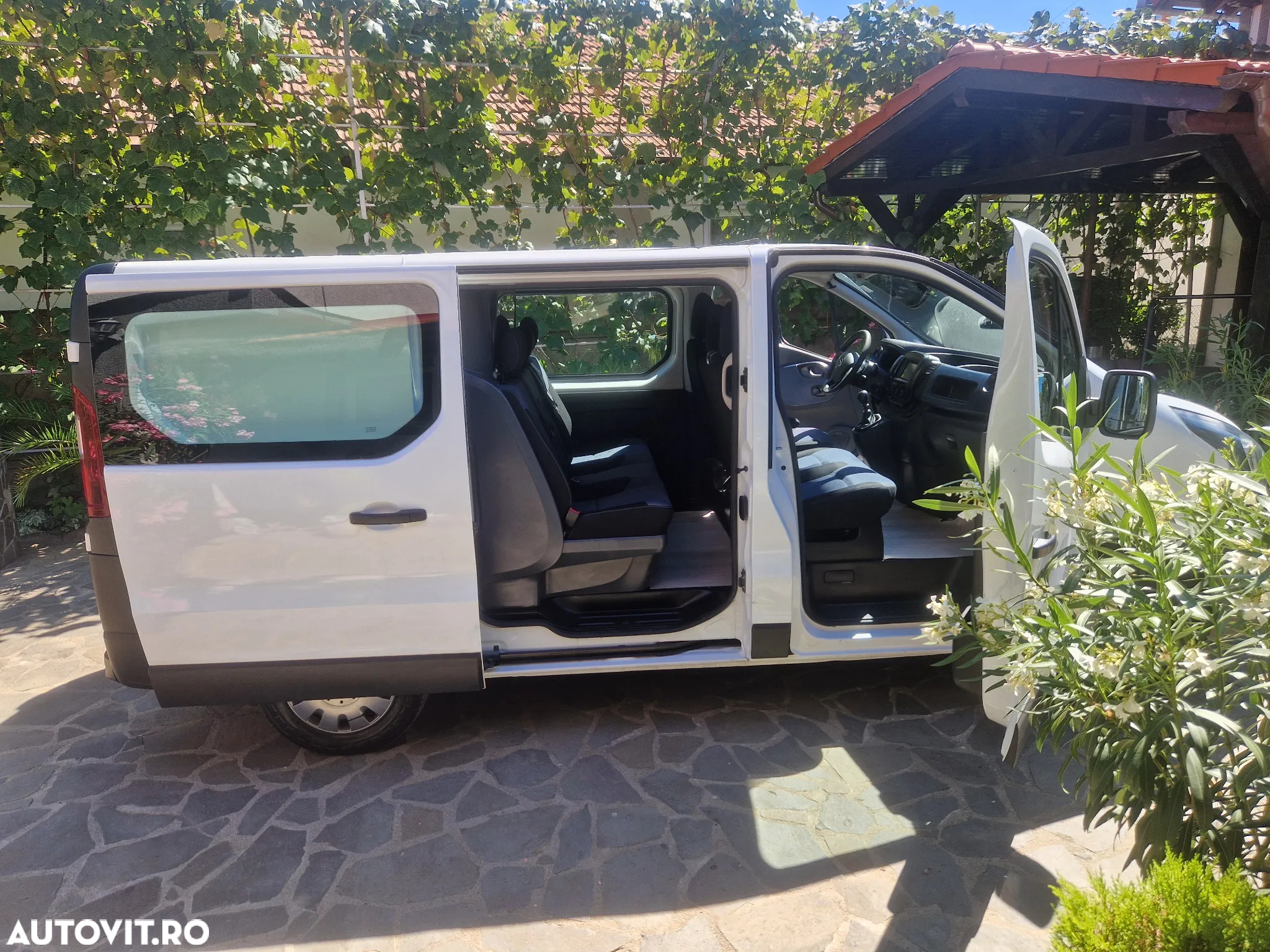 Opel Vivaro - 6