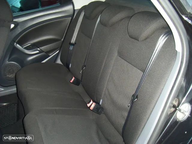 SEAT Ibiza 1.6 TDI CR Sport - 15