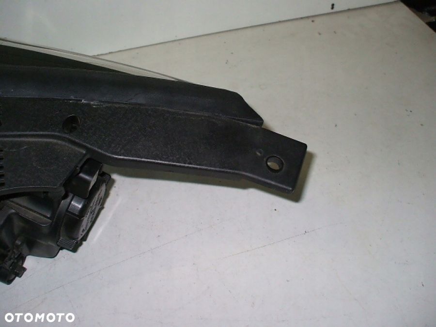 KIA OPTIMA IV lifting 15- LAMPA prawa 92102-D4520 D492121A40 - 2