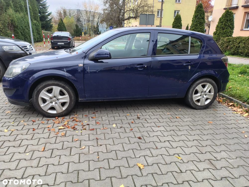 Opel Astra 1.6 Essentia - 5