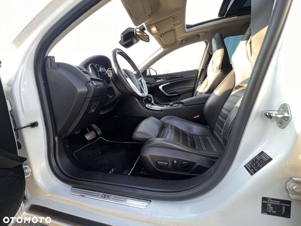 Opel Insignia - 28