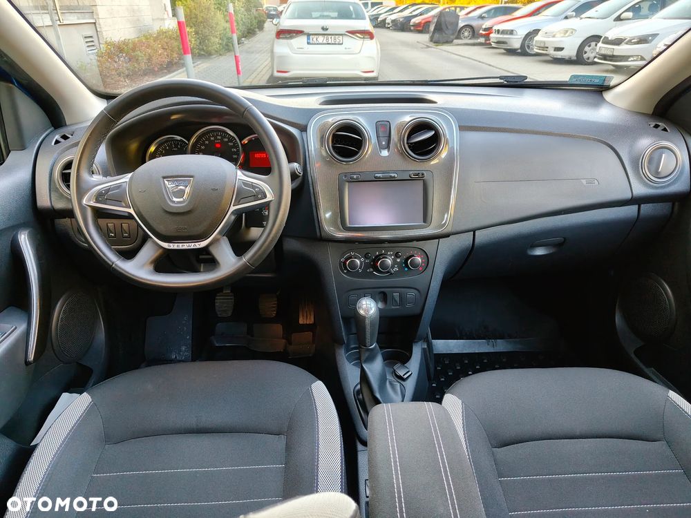 Dacia Sandero 0.9 TCe SL Celebration S&S - 19