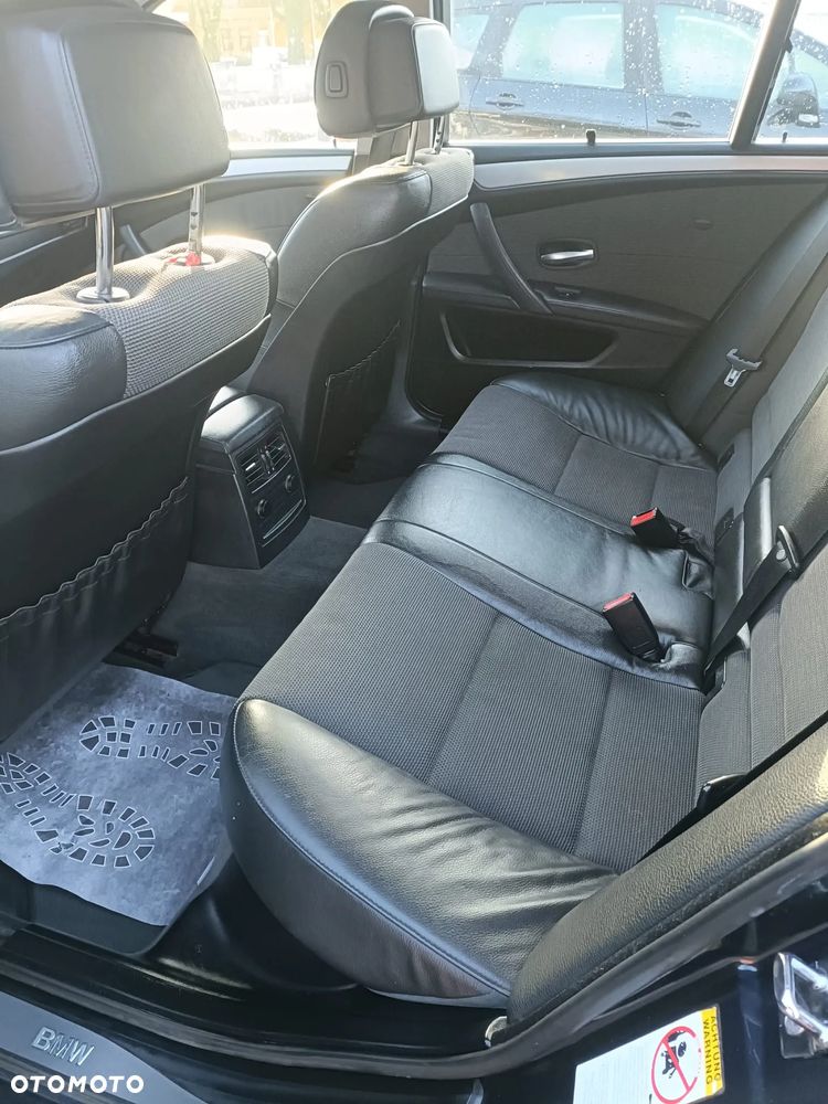 BMW Seria 5 525i xDrive - 8