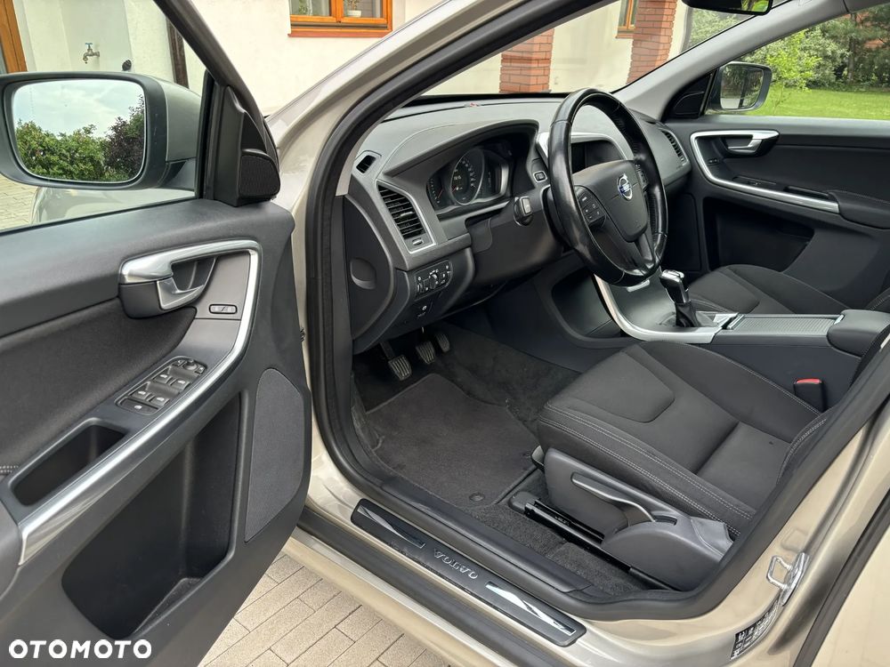 Volvo XC 60 D4 Drive-E Kinetic - 9