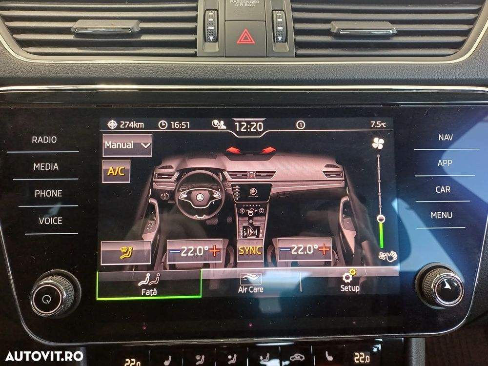 Skoda Superb 2.0 TDI DSG Ambition - 27