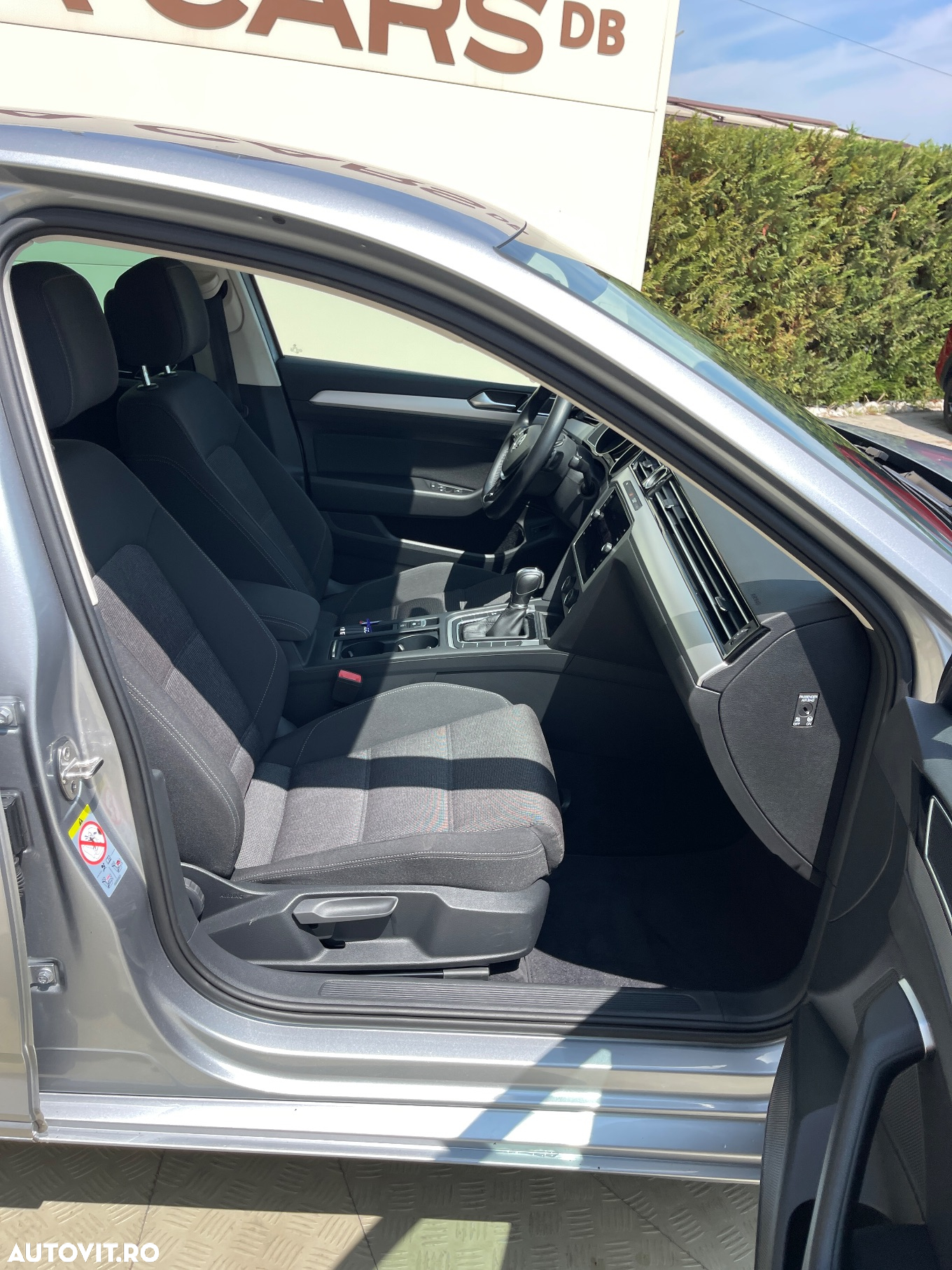 Volkswagen Passat - 22