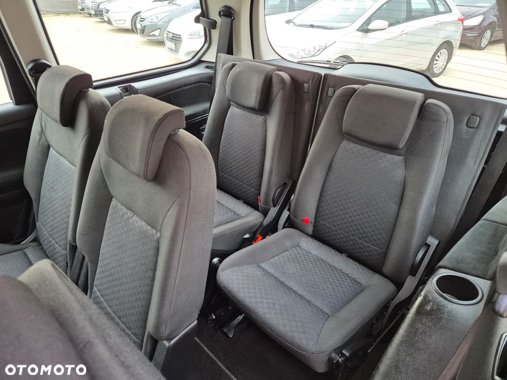 Ford Galaxy 2.0 Ghia - 16