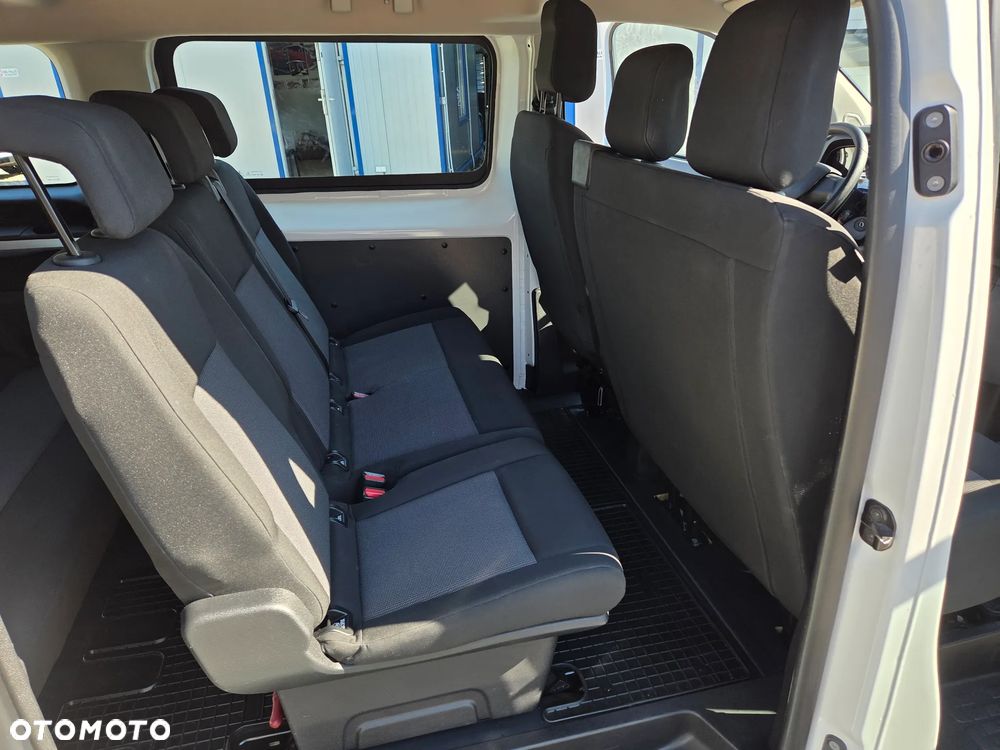 Opel Vivaro - 21