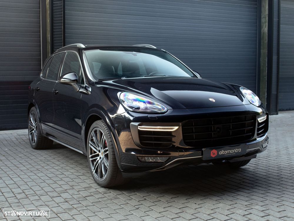 Porsche Cayenne Turbo Tiptronic S - 46
