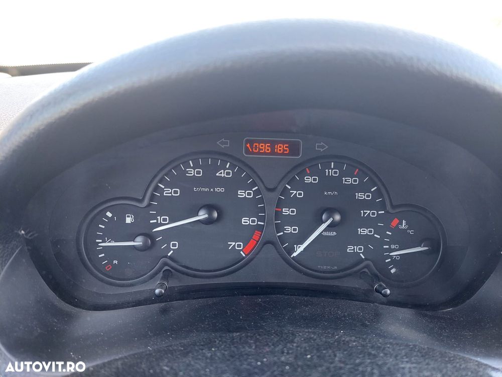 Peugeot 206 1.4E XT - 5