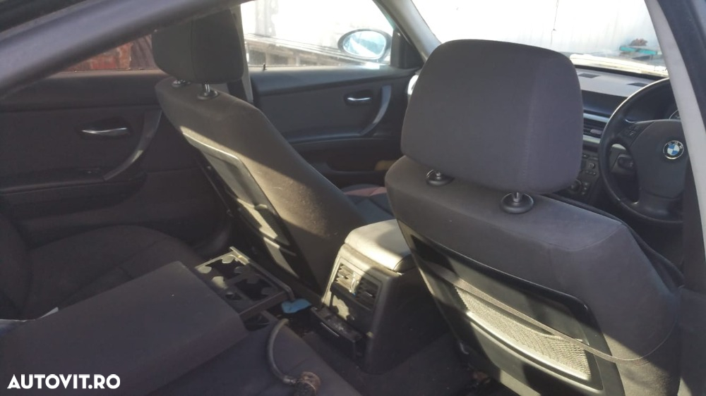 Dezmembrari  BMW 3 (E90, E91, E93, E92)  2005  > 2013 325 i Benzina - 2