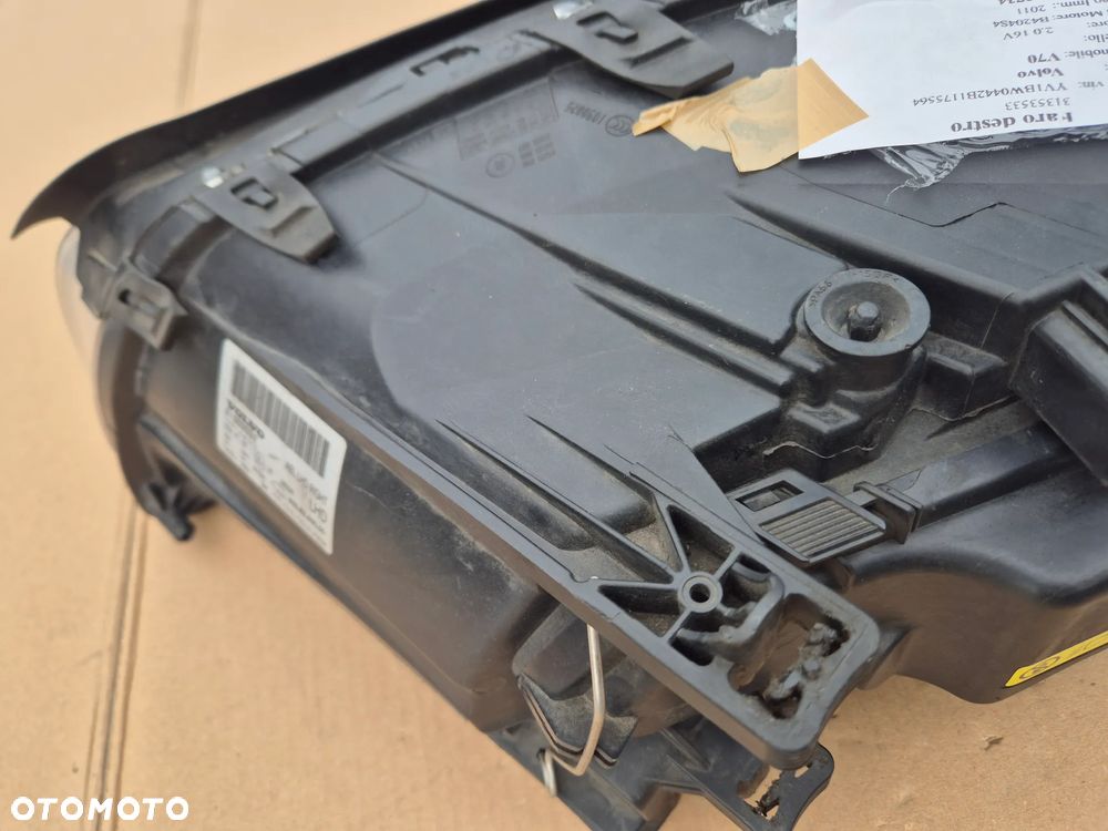 Volvo XC70 II V70 III S80 lampa prawa.Ksenon.LED 2013- .100% - 13